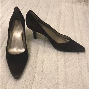 Comfy AK Suede Ann Klein iflex brown